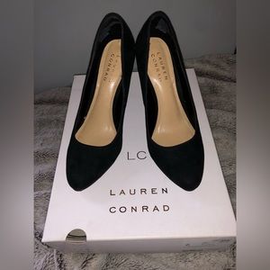 Used black high heels size 6